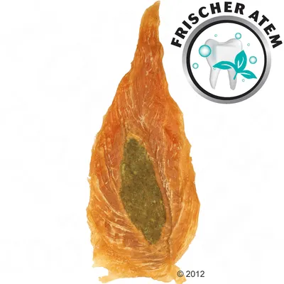 Hondenkauwsnack met groene vulling, zichtbaar label met tekst 'Frischer Atem' en afbeelding van tand met blaadje. Tekst op label is in het Duits.