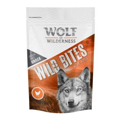 Wolf of Wilderness Wild Bites Wide Acres, snack senza cereali. Simbolo pollo visibile sulla confezione.