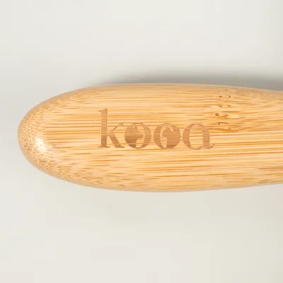 kooa Brosse de soin du pelage 2-en-1 - L 22 x l 6,5 x H 7 cm kooa Brosse de soin du pelage 2-en-1 - L 22 x l 6,5 x H 7 cm