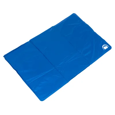 Tappetino refrigerante blu con design rettangolare e logo nell'angolo. Adatto per regolare la temperatura.