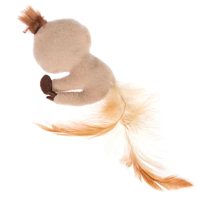 Hračka ve tvaru béžové veverky s hnědými detaily a ocasem z peří.