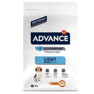 Advance Active Defense Light Medium 10–30 kg, sacco da 3 kg, con pollo. Testo visibile: New formula with natural antioxidants, great taste less calories, scientifically proven.