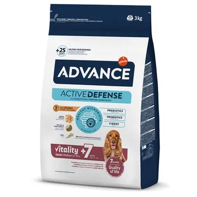Advance Active Defense hondenvoer, 3 kg. Tekst op verpakking: Vitality +7 jaar, Senior Medium 10–30 kg, met kip, prebiotica, probiotica, vezels, 7 maanden Quality of life.