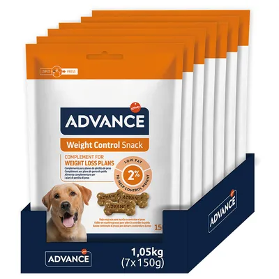 ADVANCE Weight Control Snack, 1.05kg pack with 7 x 150g bags, visible text: complement for weight loss plans, low fat 2% to help control weight, dog image on packaging.