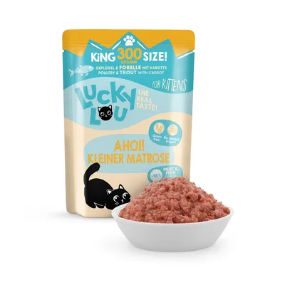 Lucky Lou krmivo pro koťata, Ahoi! Kleiner Matrose, drůbež a pstruh s mrkví, King 300 Size, bez obilovin, bez přidaného cukru, více než 96 % masa a ryb.