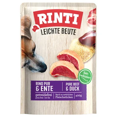 RINTI LEICHTE BEUTE Rind pur & Ente, getreidefrei, faible en matières grasses, riche en morceaux de viande naturels, 400g. Texte en allemand et anglais sur l’emballage.