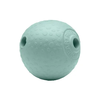 Palla verde menta con motivi a goccia strutturati e due aperture, scritta Ruffwear. in rilievo visibile.