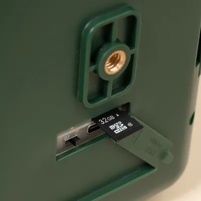 TIAKI Vogelfutterspender mit Kamera