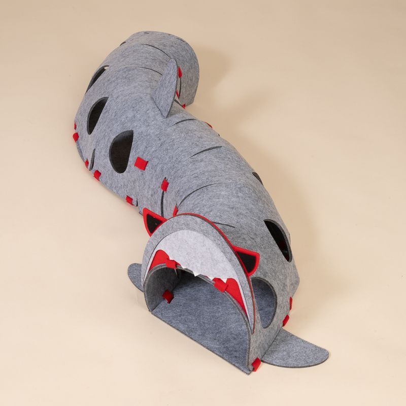 TIAKI Shark Cat Tunnel