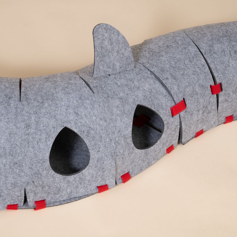 TIAKI Shark Cat Tunnel