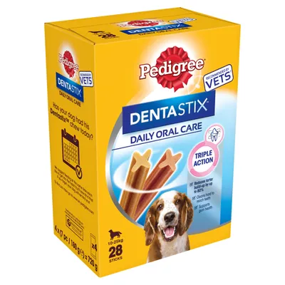 Pedigree Dentastix Daily Oral Care pentru câini 10-25kg, 28 batoane. Triple Action: reduce tartrul, curăță dinții greu accesibili, susține sănătatea gingiilor. Recomandat de veterinari.