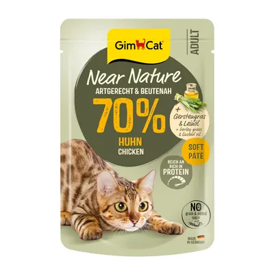 GimCat Near Nature Adult Soft Paté con 70% pollo, erba d’orzo e olio di lino. Ricco di proteine, senza cereali e zuccheri aggiunti. Made in Germany.
