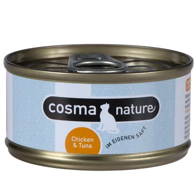 Konzerva Cosma Nature, natpis 'Chicken & Tuna', metalna ambalaža s otvaračem, vidljiv tekst 'IM EIGENEN SAFT' na etiketi.