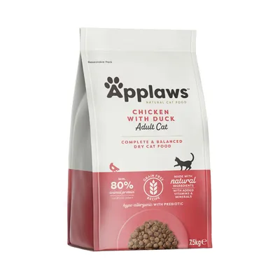 Applaws dry food for adult cats, chicken with duck variety, 7.5kg. At least 80% animal protein, grain-free, hypoallergenic, made from natural ingredients with vitamins and minerals.