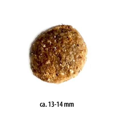 Croquette ronde, diamètre indiqué : ca. 13–14 mm