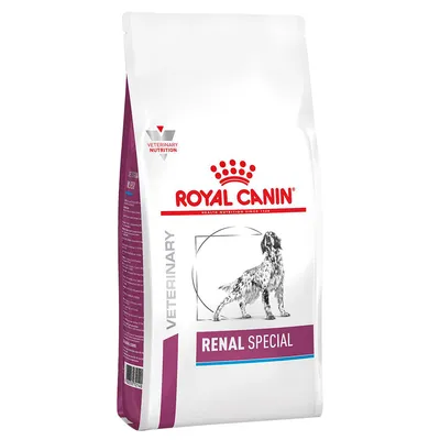 Bag labelled Royal Canin Veterinary Nutrition Renal Special, showing product name and veterinary nutrition indication.