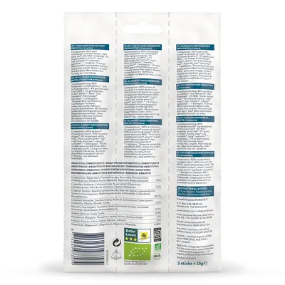 Ingrediënten: 80% rund, 10% kip, 5% wortel. Analytische bestanddelen: eiwit 43%, vet 22,7%, ruwe as 7,2%. Beter Leven keurmerk, EU-bio logo, 3 sticks à 15g.