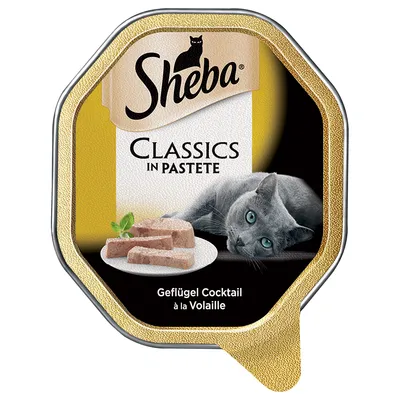 Sheba Classics in Pastete, Geflügel Cocktail à la Volaille. Billede af kat og stykker paté på hvid tallerken vises på emballagen.