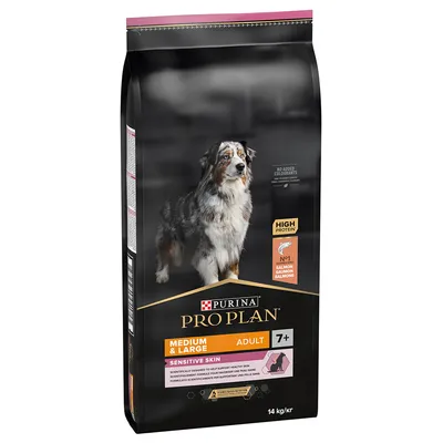 Purina Pro Plan Medium & Large Adult 7+ Sensitive Skin cu somon, proteină ridicată, fără coloranți, pentru piele sănătoasă. Mărime pachet: 14 kg.