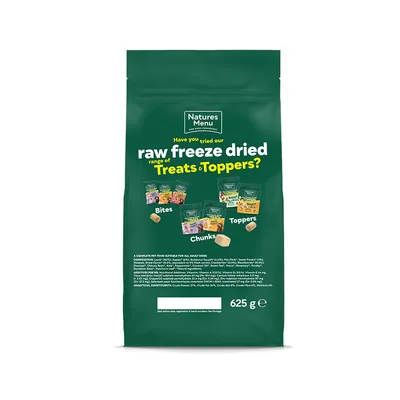 Natures Menu raw freeze dried range shown with Bites, Chunks, and Toppers. Text highlights treats and toppers options. Pack weight 625g.