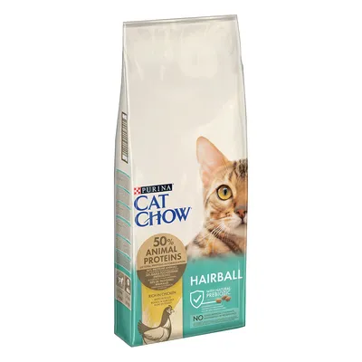 Sac de croquettes Purina Cat Chow Hairball, 50 % animal proteins, rich in chicken, with natural prebiotic, sans colorants ni arômes artificiels. Photo d’un chat sur l’emballage.