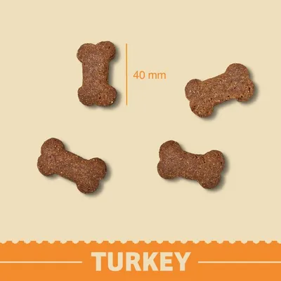 Bone-shaped treats with a length of 40 mm, labelled as turkey flavour.