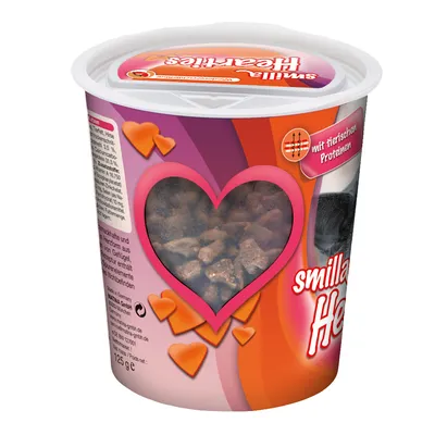 Tub of pet food with heart-shaped window showing chunks inside and label stating 'with animal proteins', 125g net weight.
