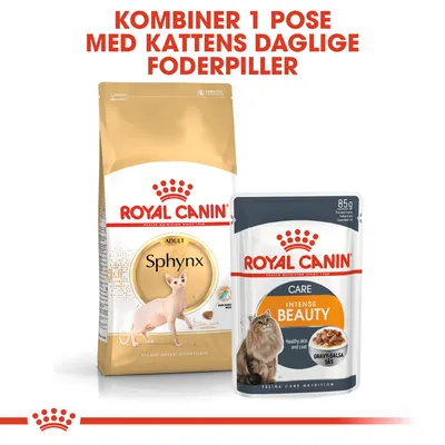 Royal Canin Sphynx Adult tørfoder og Royal Canin Intense Beauty Care vådfoder 85 g. Tekst: Kombiner 1 pose med kattens daglige foderpiller.