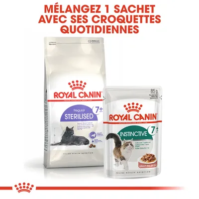 Mélangez 1 sachet avec ses croquettes quotidiennes. Paquet Royal Canin Sterilised 7+ et sachet Royal Canin Instinctive 7+ pour chats visibles.