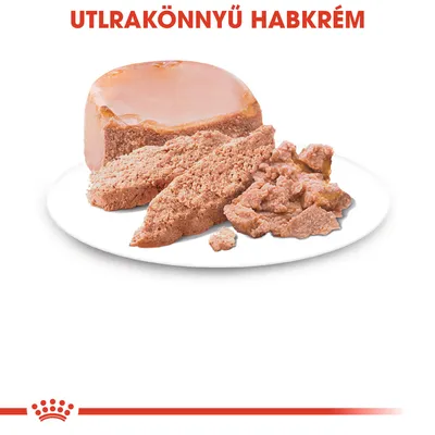 Ultrakönnyű habkrém felirat, tányéron barna színű, szeletelt és morzsolt állagú pástétom látható.