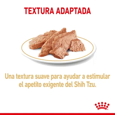 TEXURA ADAPTADA. Una textura suave para ayudar a estimular el apetito exigente del Shih Tzu. Imagen de comida húmeda en un plato blanco.