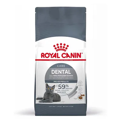 Confezione di Royal Canin Care Dental per gatti, testo visibile: 'Helps reduce dental plaque formation', 'up to 59% reduced tartar formation in 28 days', immagine di un gatto grigio.