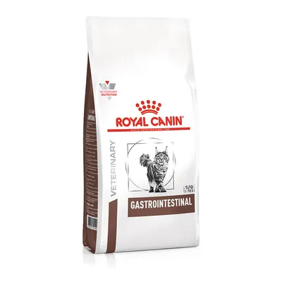 Balení krmiva pro kočky Royal Canin Gastrointestinal, nápisy VETERINARY NUTRITION, VETERINARY, GASTROINTESTINAL, obrázek kočky na přední straně obalu.