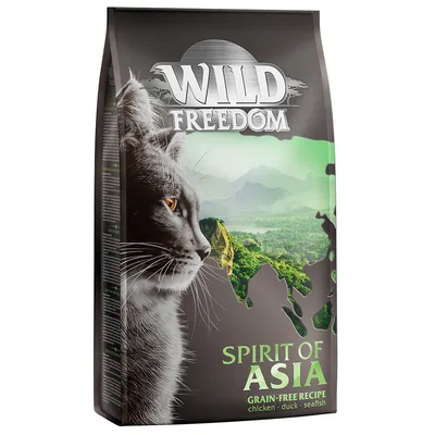 Wild Freedom Spirit of Asia, viljaton resepti kanaa, ankkaa ja mereneläviä. Pakkauksessa kissa ja aasialainen maisema.
