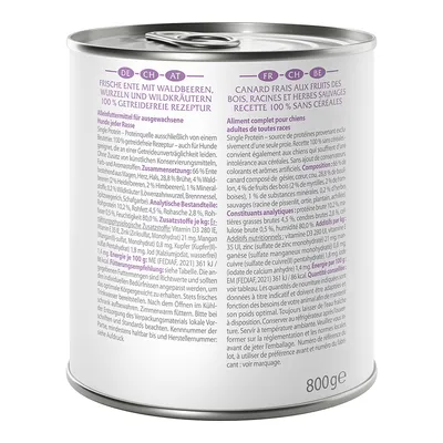 Tin labelled: Fresh duck with forest berries, roots and wild herbs. 100% grain-free recipe. Complete food for adult dogs of all breeds. Content: 800g.