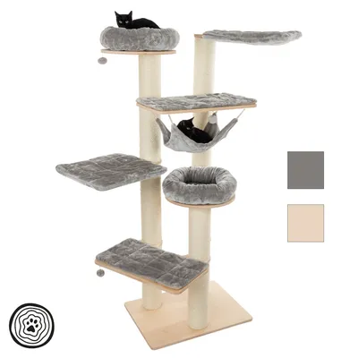 Kratzbaum mit mehreren Ebenen, Liegeflächen und Hängematte in Grau. Zwei Farboptionen: Grau und Beige. Schwarze Katze auf oberer Liegefläche und in der Hängematte.