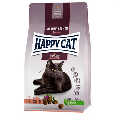 Happy Cat Atlantic Salmon Sterilised Atlantik Lachs torrfoder för katt, bild på svart katt, synliga symboler och text: All in One, Natural Life Concept, 88 % animaliskt protein.