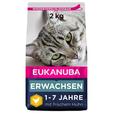 EUKANUBA ERWACHSEN kattenvoer, 2 kg, 1–7 jaar, met vers kippenvlees. Tekst op verpakking deels in het Duits: 'mit frischem Huhn', 'wiederverschliessbar'. EUKANUBA ERWACHSEN kattenvoer, 2 kg, 1–7 jaar, met vers kippenvlees. Tekst op verpakking deels in het Duits: 'mit frischem Huhn', 'wiederverschliessbar'.