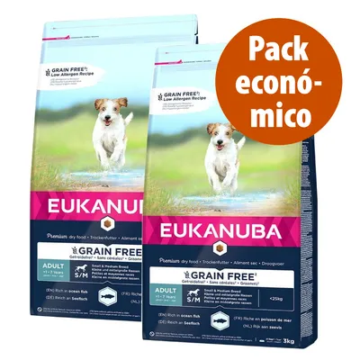 2 sacos de ração seca Eukanuba Grain Free Adult S/M, indicado para cães adultos de raças pequenas e médias, 3 kg cada. Texto visível: 'Pack económico'.