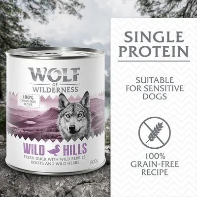 Wolf of Wilderness Wild Hills 800g tin, fresh duck with wild berries, roots and wild herbs. Text: Single protein, suitable for sensitive dogs, 100% grain-free recipe.