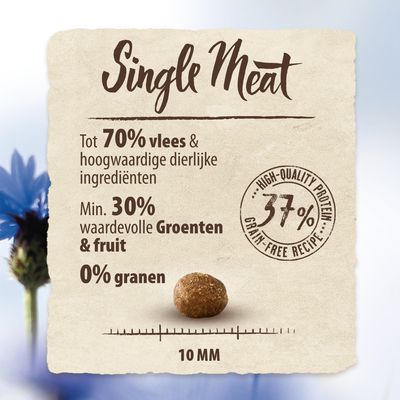 Single Meat. Tot 70% vlees en hoogwaardige dierlijke ingrediënten, min. 30% groenten & fruit, 0% granen. High-quality protein 37%. Brokmaat 10 mm.
