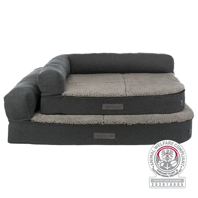 Graues Haustierbett mit weicher Liegefläche und erhöhtem Rand. Zertifikat: Animal Welfare Compliant, Inspektionsnummer 202010005.