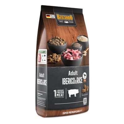 Belcando Dog Food Adult Iberico & Rice, Trockenfutter in Napf, Packung mit Zutatenabbildungen und Größenvergleich der Kroketten in cm.
