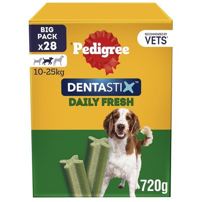 Box showing Dentastix Daily Fresh, 28 pack for 10-25kg, recommended by vets, 720g. Image includes two green dental sticks and a medium-sized dog.