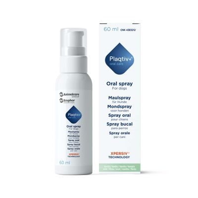 Plaqtiv+ oral care Maulspray für Hunde, 60 ml. Xpersiv Technology. Geschmack: Vanille und Minze. Mehrsprachige Produktbeschreibung auf Flasche und Verpackung.
