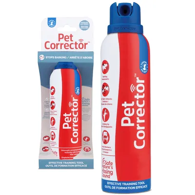 Aérosol Pet Corrector, texte visible : 'Arrête d’aboyer', 'Outil de formation efficace', 'Empêche les mauvais comportements', illustrations d’usages sur l’emballage.