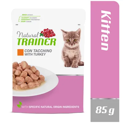 Natural Trainer Kitten, sachet 85 g, con tacchino with turkey, sans colorants, conservants ni arômes, avec ingrédients d’origine naturelle, photo de bouchées en sauce et chaton.