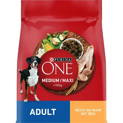 Purina ONE Medium/Maxi Adult, rik på kyckling med ris, för hundar över 10 kg. Förpackningen visar ingredienser som kyckling, ris och grönsaker.