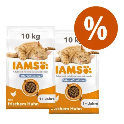 2 sacchi da 10 kg di IAMS Fettarm/Sterilisiert per gatti adulti, con testo visibile: Mit frischem Huhn, 1+ Jahre, simbolo percentuale arancione in alto a destra.