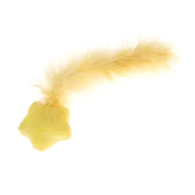 Juguete amarillo en forma de estrella con cola esponjosa de plumas.